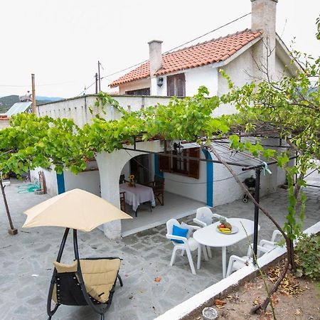 Villa Kouf Nea Iraklitsa Exterior photo
